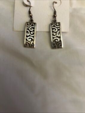 Silver Filigree Rectangular Drop Earrings - Elegant Women's Jewelry